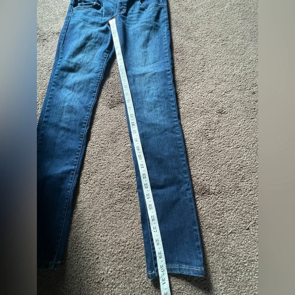 Uniqlo Maternity Skinny Jeans - Picture 9 of 9